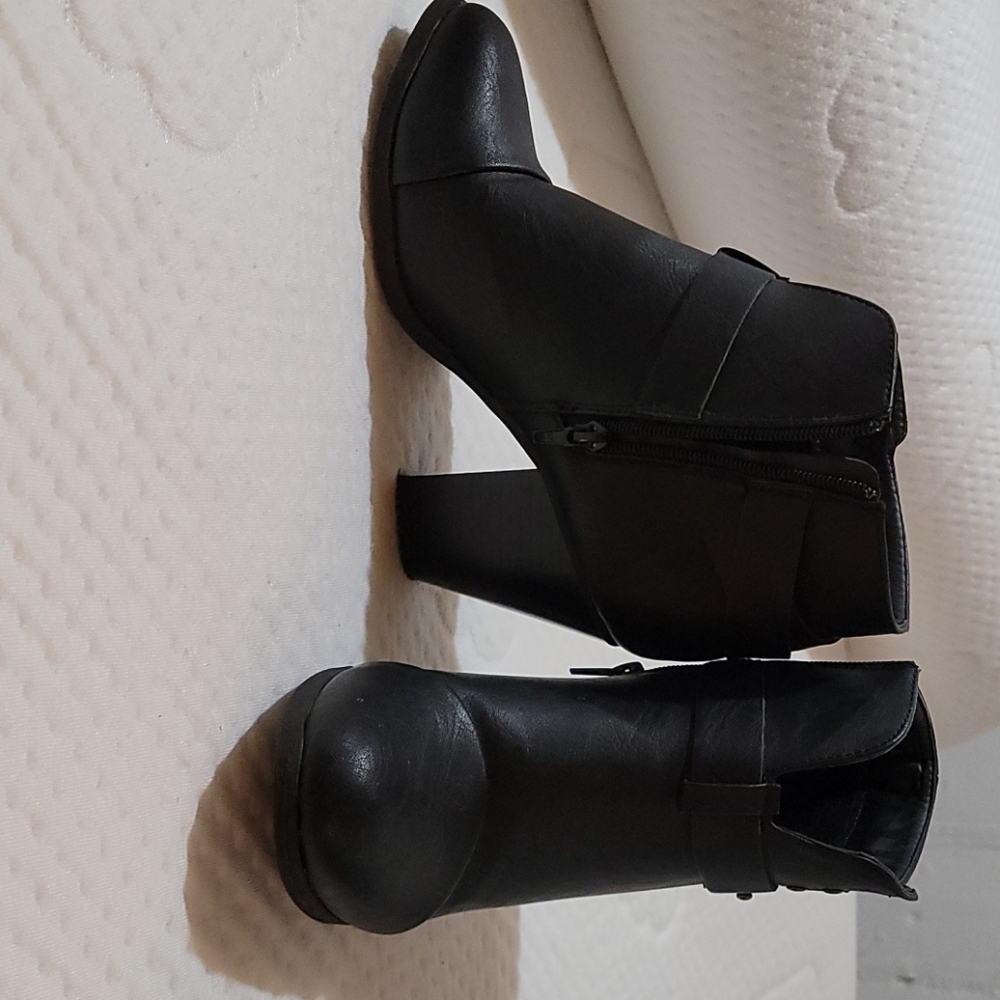 Refresh Booties - image 2